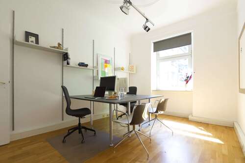 Foto - Büro in München 890,00 € 24 m² - 890,00&nbsp;EUR Kaltmiete, ca.&nbsp; 24,00&nbsp;m&sup2;