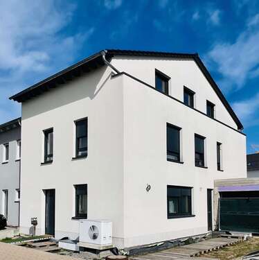 Foto - Haus zum Kaufen in Waghäusel 830.000,00 € 231 m²