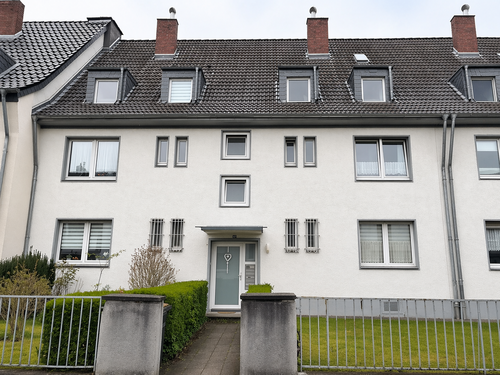 Foto - Haus zum Kaufen in Köln-Merheim 875.000,00 € 307 m²