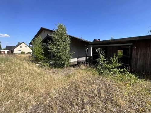 Foto - Haus zum Kaufen in Ummern 160.000,00 € 129.9 m²