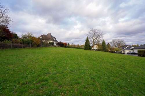 Foto - Grundstück zu verkaufen in Rengsdorf 260.000,00 € 1307 m²