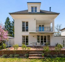 Haus zum Kaufen in Berlin 1.748.000,00 € 200 m²