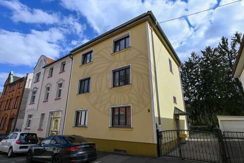 Foto - Haus zum Kaufen in Wiesbaden 819.000,00 € 190 m²