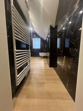 Foto - Haus zum Kaufen in Isernhagen 599.990,00 € 240 m²