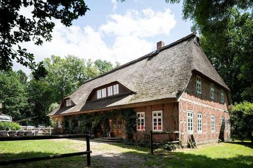 Foto - Haus zum Kaufen in Schneverdingen 1.190.000,00 € 500 m²