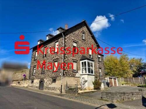 Foto - Haus zum Kaufen in Mertloch 185.000,00 € 258 m²