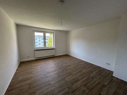 Foto - Wohnung zum Mieten in Suhl 410,35 € 57.43 m²