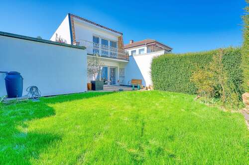 Foto - Haus zum Mieten in Bonn 1.990,00 € 150 m²