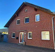 Haus zum Kaufen in Neuenrade 279.000,00 € 144.41 m²