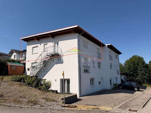Foto - Wohnung zum Mieten in Tiefenbach 900,00 € 90 m²