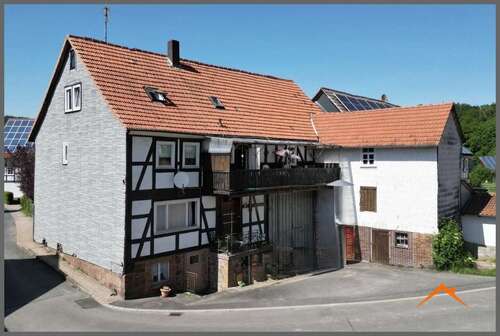 Foto - Haus zum Kaufen in Knüllwald 69.000,00 € 150 m²
