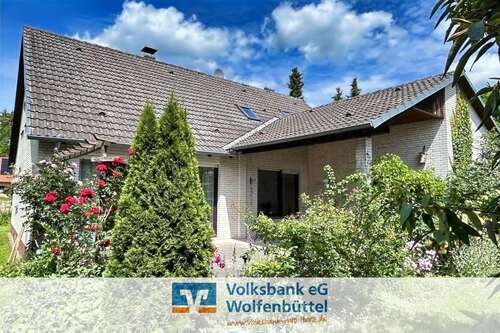 Foto - Haus zum Kaufen in Veltheim 315.000,00 € 170 m²