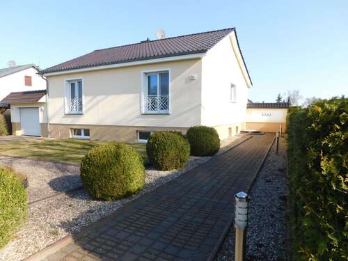 Foto - Haus zum Kaufen in Paulinenaue 450.000,00 € 180 m²