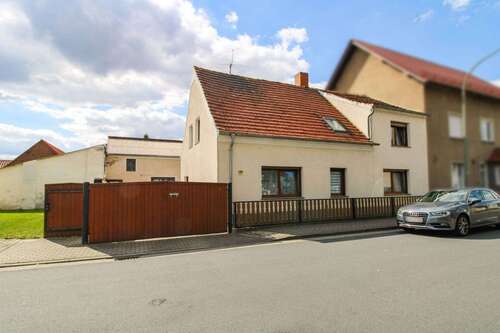Foto - Haus zum Kaufen in Annaburg 55.000,00 € 140 m²
