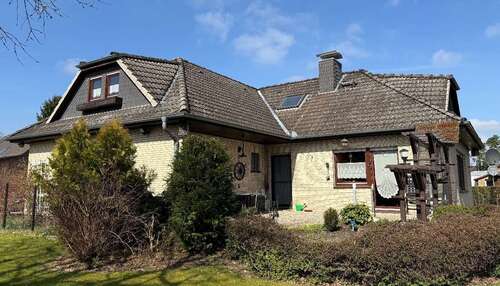 Foto - Haus zum Kaufen in Höfer 305.000,00 € 189 m²