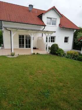 Foto - Haus zum Mieten in Eching 2.000,00 € 190 m²