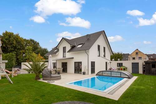 Foto - Haus zum Kaufen in Rheinberg 815.000,00 € 158 m²