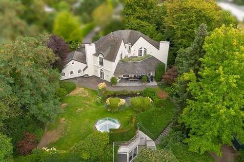 Foto - Haus zum Kaufen in Köln 2.790.000,00 € 343 m²