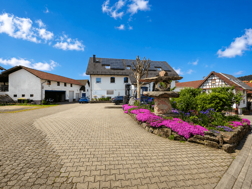Foto - Haus zum Kaufen in Loffenau 995.000,00 € 330 m²
