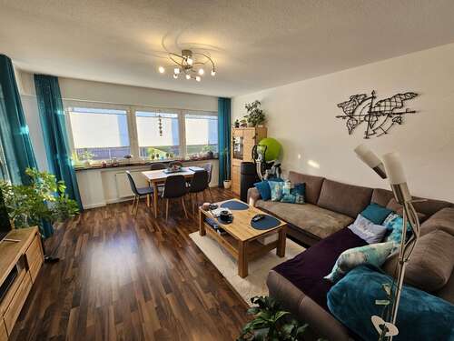 Foto - Wohnung zum Kaufen in Weissach im Tal-Oberweissach 219.000,00 € 67.69 m²