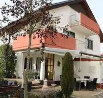 Haus zum Kaufen in March 678.000,00 € 162 m²