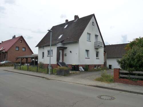 Foto - Haus zum Kaufen in Uetze 495.000,00 € 230 m²