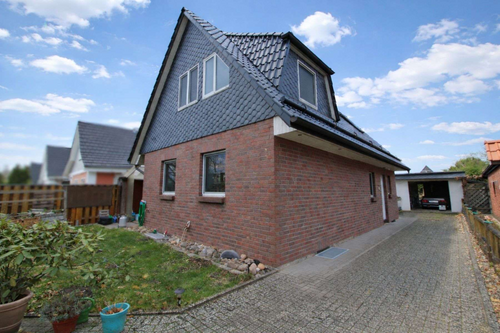 Foto - Haus zum Kaufen in Norderstedt 619.000,00 € 208.23 m²