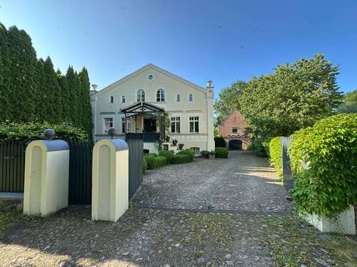Foto - Haus zum Kaufen in WusterhausenDosse 1.450.000,00 € 189.16 m²