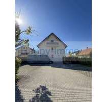 Haus zum Kaufen in Hallbergmoos 1.100.000,00 € 297 m²