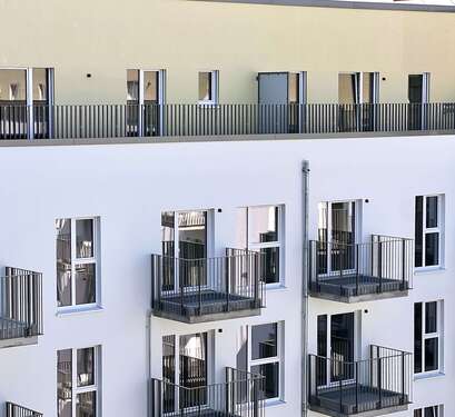 Foto - Wohnung zum Mieten in Berlin 1.409,55 € 93.97 m²