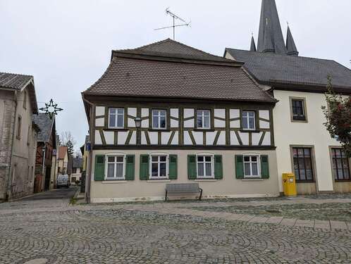 Foto - Haus zum Mieten in Baunach 2.150,00 € 280 m²