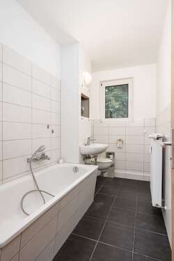Foto - Wohnung zum Mieten in Weißenfels 366,28 € 59.2 m²