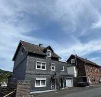 Haus zum Kaufen in Siegen 252.000,00 € 177 m²