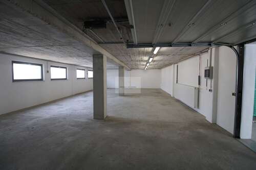 Foto - Halle in Flein 960,00 € 120 m² - 960,00 EUR Kaltmiete, ca.  120,00 m²