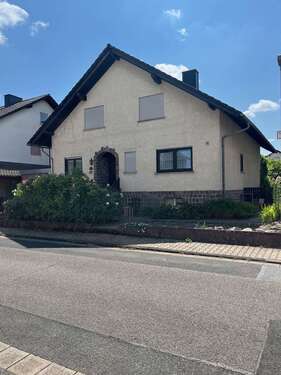 Foto - Haus zum Kaufen in Schaafheim Mosbach 420.000,00 € 142.9 m²