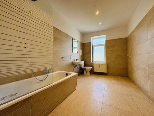 Foto - Wohnung zum Mieten in Chemnitz 465,00 € 65.99 m²