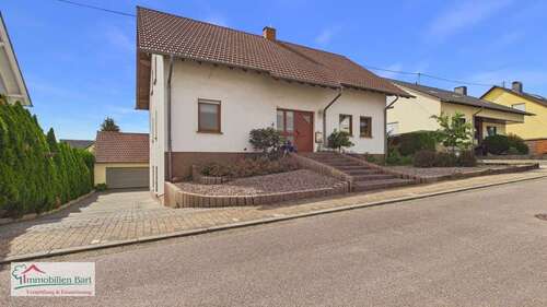 Foto - Haus zum Kaufen in Mettlach Orscholz 499.800,00 € 235 m²
