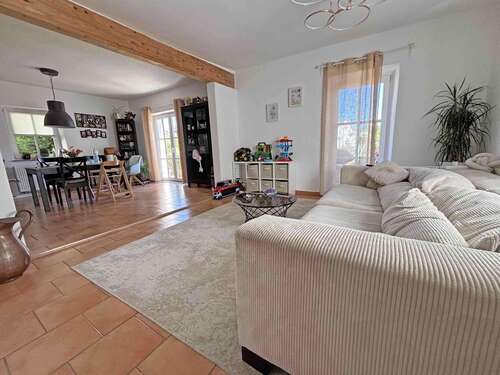 Foto - Haus zum Kaufen in Regenstauf 549.000,00 € 142 m²