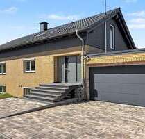 Haus zum Kaufen in Stutensee 1.290.000,00 € 325 m²
