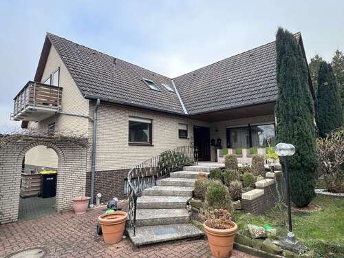 Foto - Haus zum Kaufen in Garbsen Osterwald Oberende 550.000,00 € 227 m²