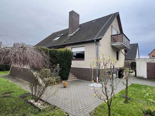 Foto - Haus zum Kaufen in Garbsen Osterwald Oberende 550.000,00 € 227 m²