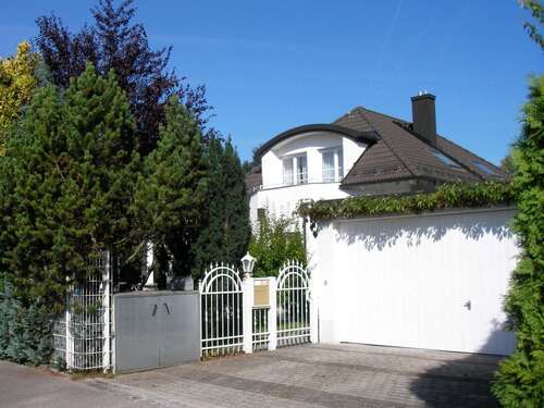 Foto - Haus zum Kaufen in Grünwald 2.260.000,00 € 167 m²
