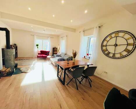 Foto - Wohnung zum Kaufen in Greußenheim 425.000,00 € 144 m²