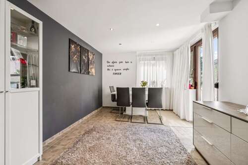 Foto - Haus zum Kaufen in Stuttgart 728.000,00 € 190 m²