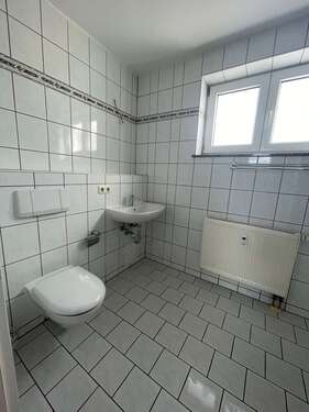 Foto - Wohnung zum Mieten in Halle 375,00 € 44.19 m²
