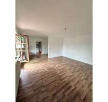 Wohnung zum Mieten in Holzkirchen 1.159,13 € 79.94 m²