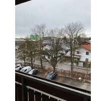 Wohnung zum Mieten in Holzkirchen 999,25 € 79.94 m²