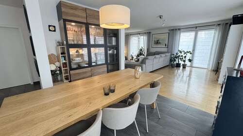 Foto - Haus zum Mieten in Erlangen 1.700,00 € 125 m²