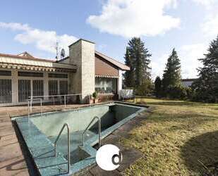 Haus zum Kaufen in Stuttgart 1.930.000,00 € 225 m²