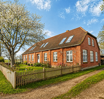 Haus zum Kaufen in Pellworm 840.000,00 € 255 m²